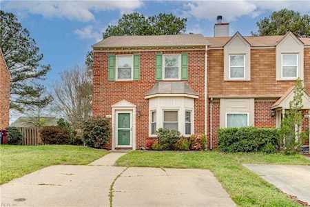 818 Creekside Cres Chesapeake, VA 23320