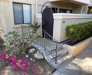 27236 Luther Dr #709 Canyon Country, CA 91351