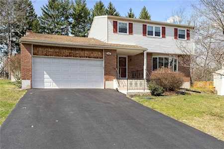 160 Hillside Dr Coopersburg, PA 18036