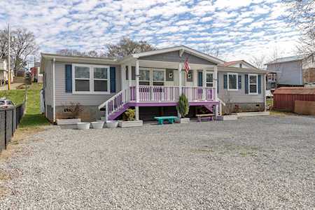 945 Stonegate Dr Kingsport, TN 37660
