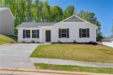 2321 Kings Cross Court Winston Salem, NC 27127