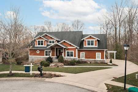 8225 Cliffrose Ct Indianapolis, IN 46278