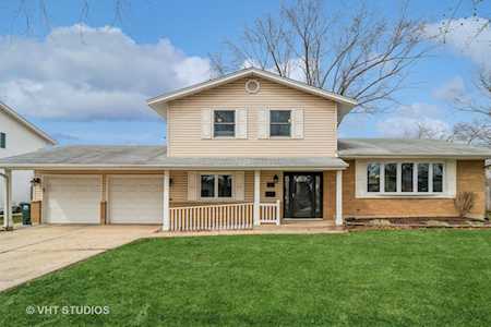 518 N Everett Dr Palatine, IL 60074