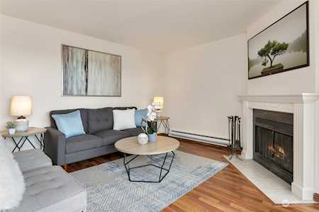 4187 W Lake Sammamish Parkway SE #B307 Bellevue, WA 98008