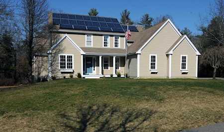 44 Sparrow Ln Pembroke, MA 02359