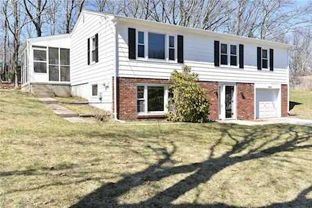 14 Glenwood Dr Coventry, RI 02816