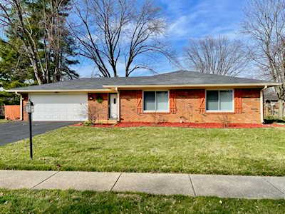 556 Queenswood Dr Indianapolis, IN 46217