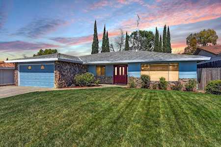 6319 Rutland Drive Carmichael, CA 95608