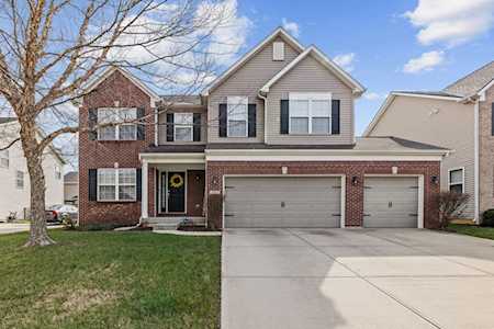7823 Andaman Dr Zionsville, IN 46077