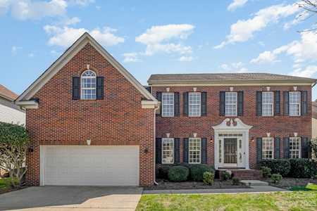 3909 Meadow Green Dr Charlotte, NC 28269