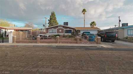 5704 Shawnee Ave Las Vegas, NV 89107