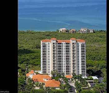 7425 Pelican Bay Blvd #906 Naples, FL 34108