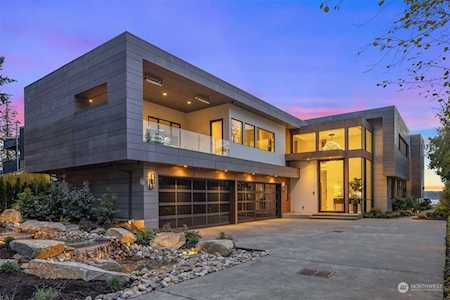 3267 Evergreen Point Rd Medina, WA 98039