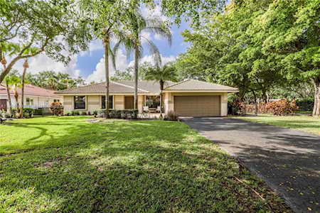 8822 NW 56th St Coral Springs, FL 33067