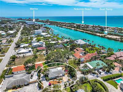 445 Bob Hope Dr Nokomis, FL 34275