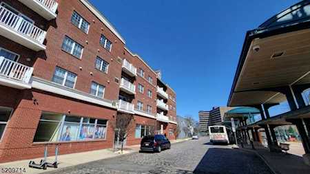 902 N 5Th St, Unit 401 Newark City, NJ 07107