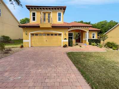 213 Crestrun LOOP Leesburg, FL 34748