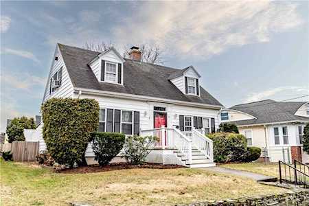 51 Friendly Rd Cranston, RI 02910