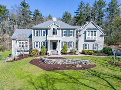 5 Bristol Lane Foxboro, MA 02035