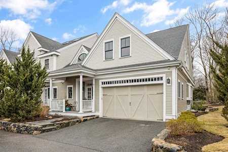23 Courtyard Place #23 Lexington, MA 02420
