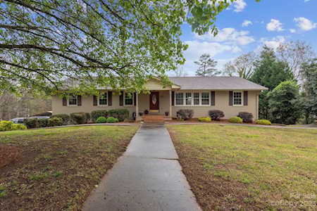 577 Foxwood Dr Concord, NC 28025