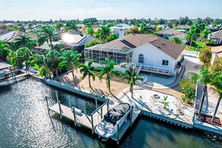 818 Golf Island Dr Apollo Beach, FL 33572