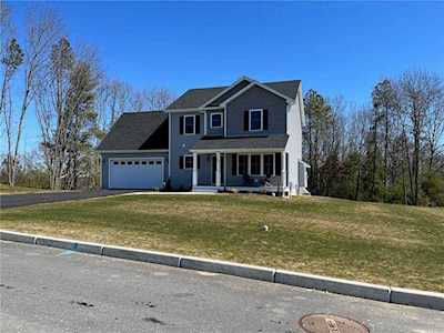 272 East Shore Dr Coventry, RI 02816