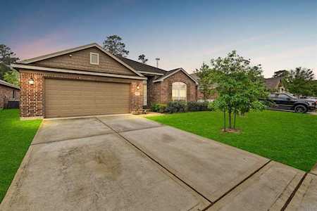6322 Westward Wood Way Humble, TX 77338