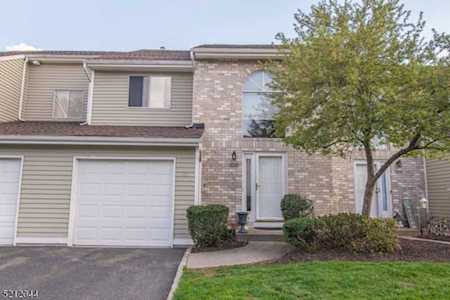106 Castle Ridge Dr East Hanover Twp., NJ 07936