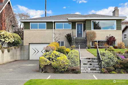 4836 42nd Ave SW Seattle, WA 98116