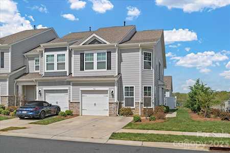 923 Emma Kate Ct Clover, SC 29710