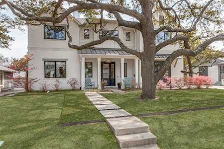 6830 Merrilee Lane Dallas, TX 75214