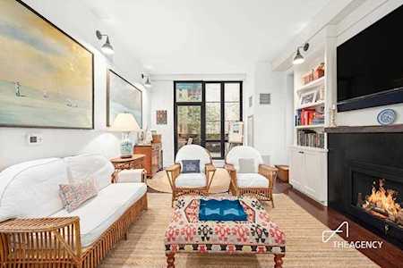 234 E 23rd St #2-C New York, NY 10010