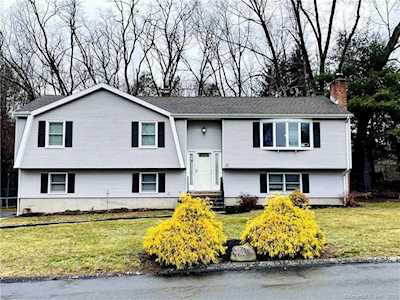 18 Winding Brook Road Burlington, CT 06013