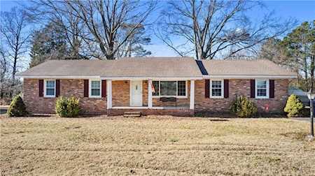 291 Oakwood Ave Suffolk, VA 23434