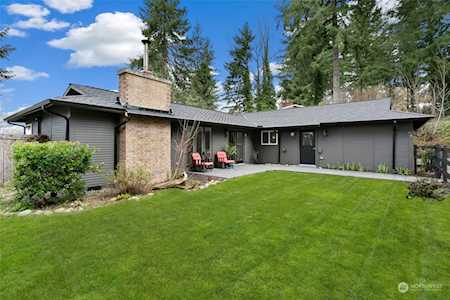 23014 SE 220th Place Maple Valley, WA 98038