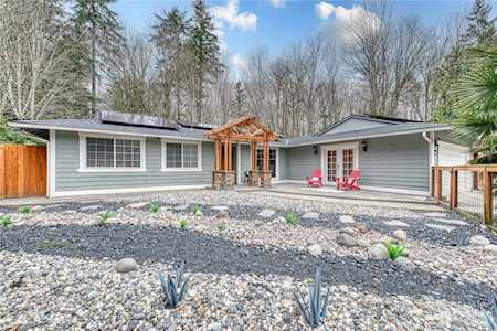 2208 Camas Circle SE Renton, WA 98055