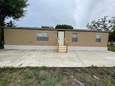4785 Pahokee Ave Lake Wales, FL 33859