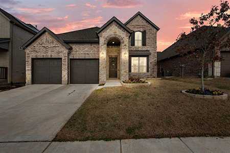 6904 Copperhead Trail North Richland Hills, TX 76182