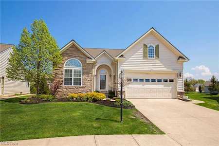 667 Canter Ct Avon Lake, OH 44012