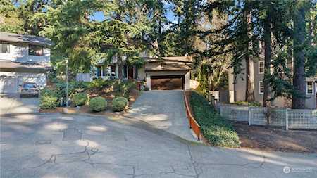 21026 Pioneer Way Edmonds, WA 98026