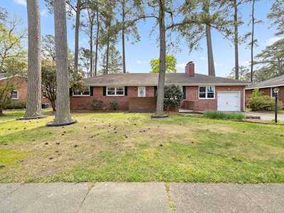 5427 Pine Grove Ave Norfolk, VA 23502