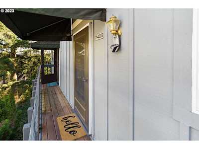 7408 S Virginia AVE Portland, OR 97219
