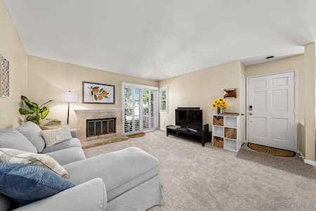 2043 Lakeridge Cir #201 Chula Vista, CA 91913