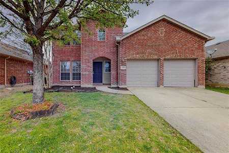 1621 Morning Dove Aubrey, TX 76227