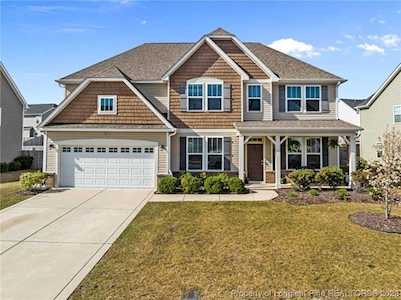 301 Stonebriar Ave Raeford, NC 28376