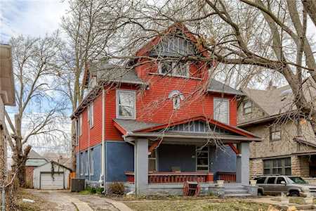 2812 Charlotte St Kansas City, MO 64109