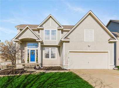 12118 S Monroe St Olathe, KS 66061