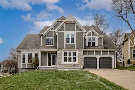 9201 W 131st Terrace Overland Park, KS 66213