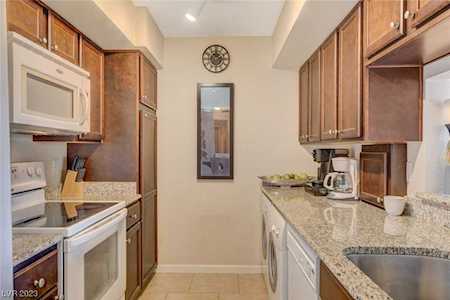 697 Oakmont Ave #3314 Las Vegas, NV 89109